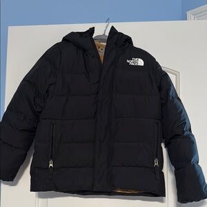The North Face boys Black Puffer Jacket